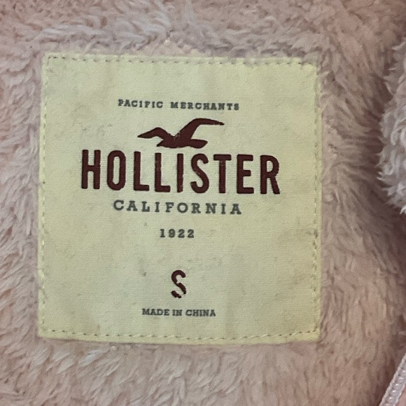 Hollister Light Pink Teddy Jacket - Picture 6 of 8